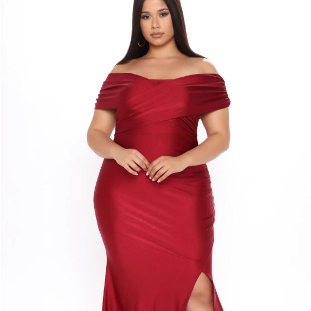 Fashion Nova Ignore The Romance Maxi Dress - Burgundy (Size 2X)